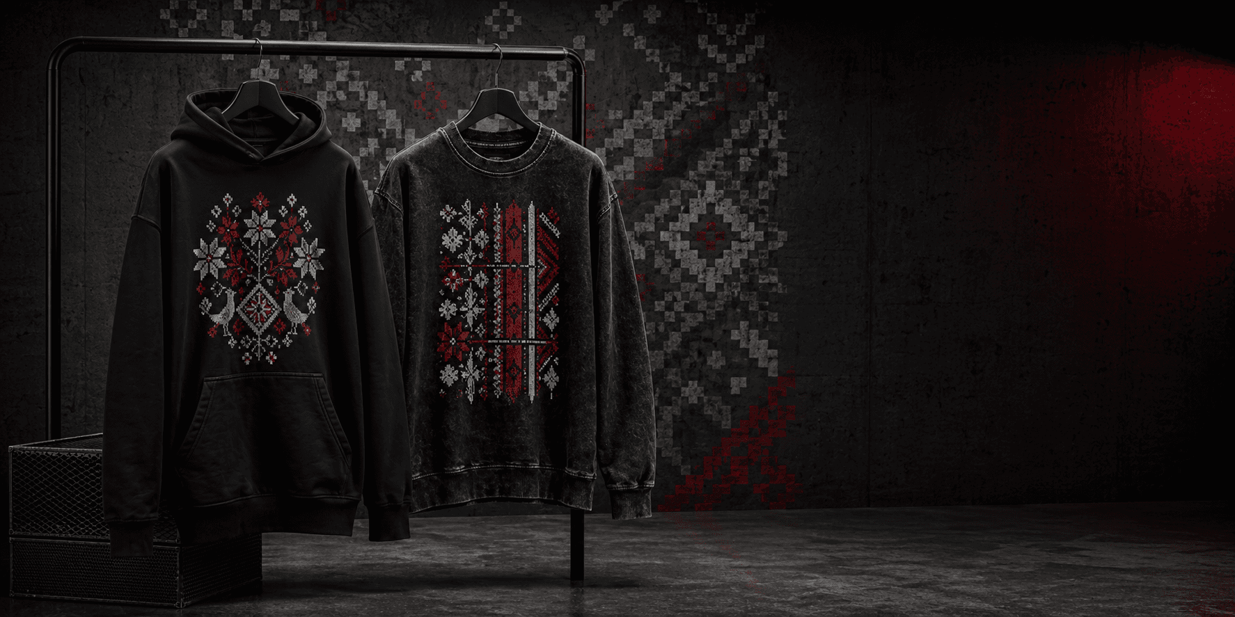 Bluza i koszulka FolkClothes na ciemnym tle z folkowym wzorem